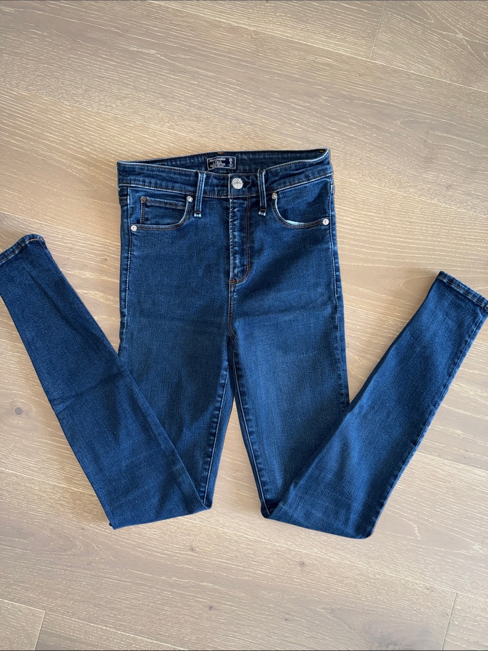 Abercrombie & Fitch Women's Dark Indigo Skinny Jeans